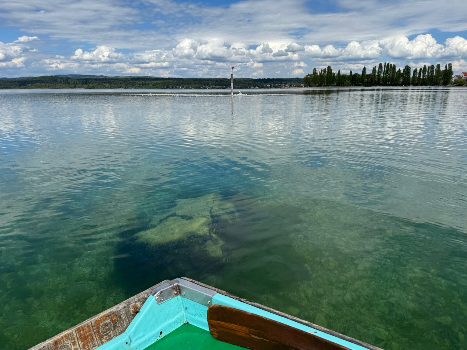 Stein westlich des Stuhlrains. Datum 2025-04-23.